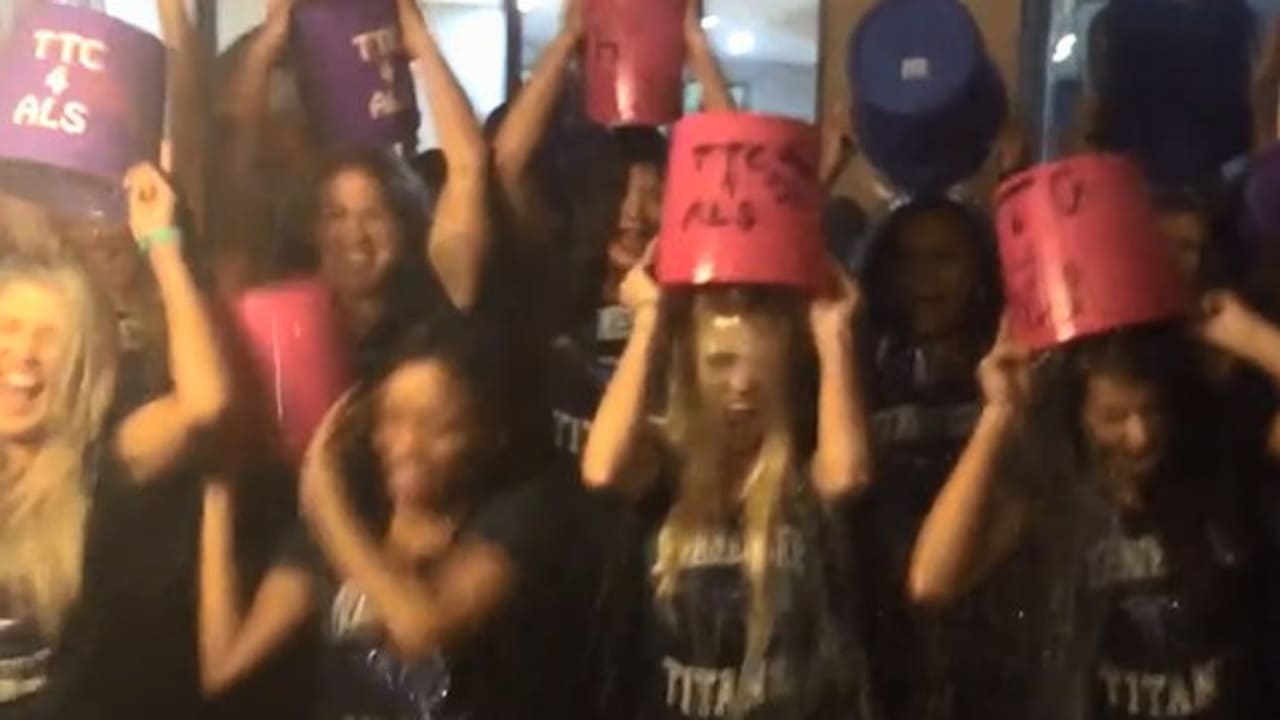 Titans Cheerleaders Take ALS Ice Bucket Challenge