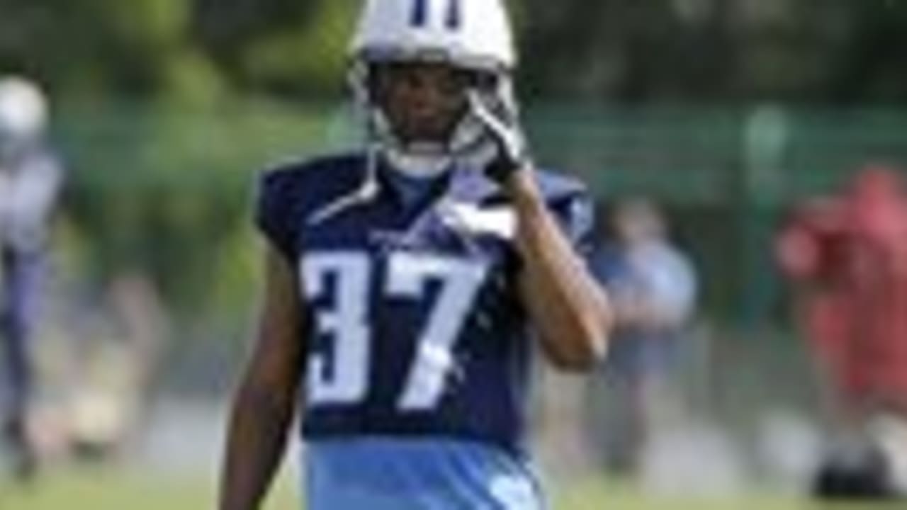 Titans CB Cody Riggs Aims to Follow Father's Lead