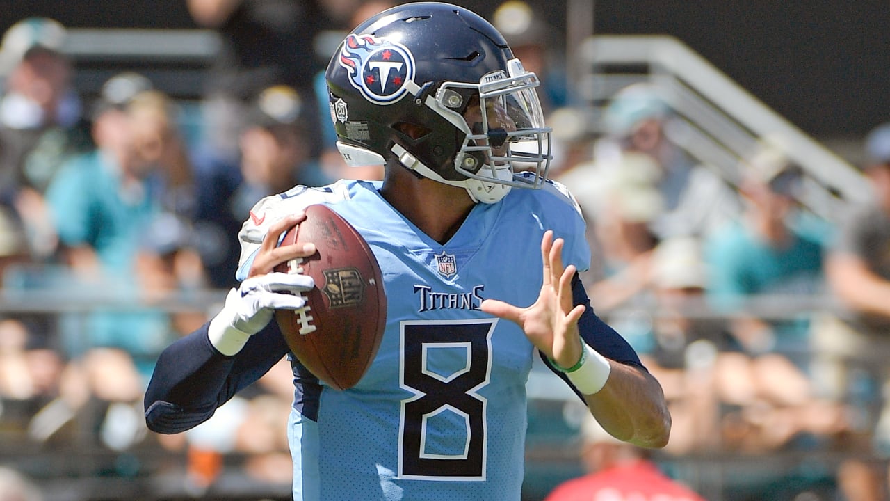 Marcus Mariota shows poise after early mistakes in Titans debut