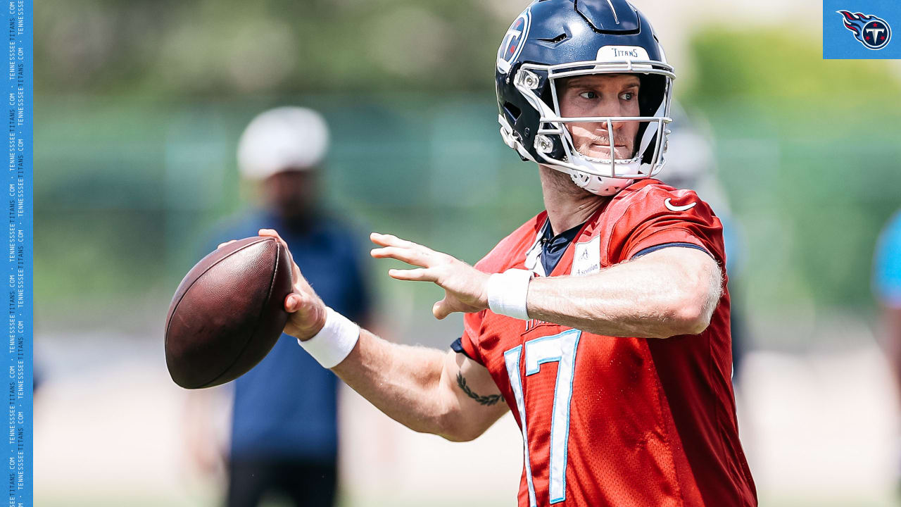 Tennessee Titans training camp observations: Caleb Farley coached up