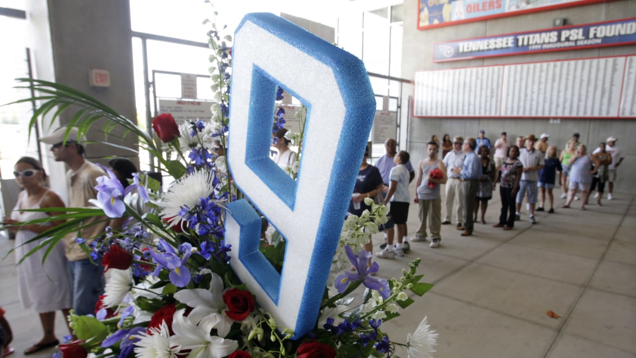 The Tragic Death of Former Tennessee Titans Quarterback Steve McNair P