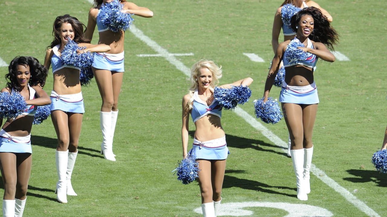 Titans Cheerleader of the Week Brintley