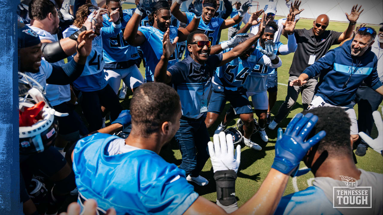 Chargers celebrate alumni weekend with powder blue uniforms vs. Titans