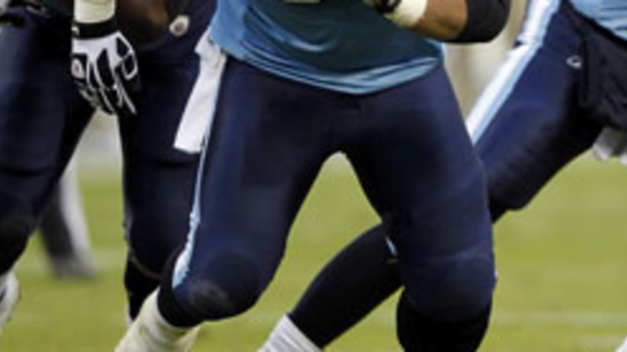 Tennessee Titans lose center Eugene Amano for season