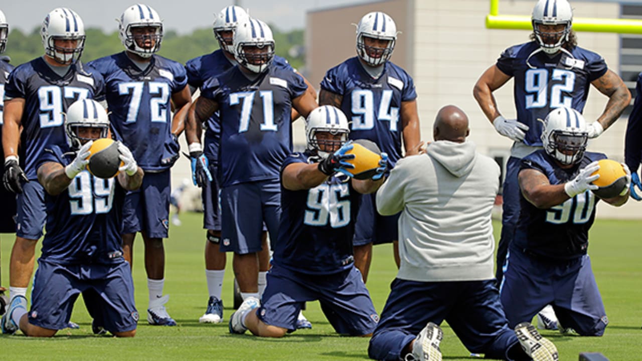 Titans DE Karl Klug could miss start of camp