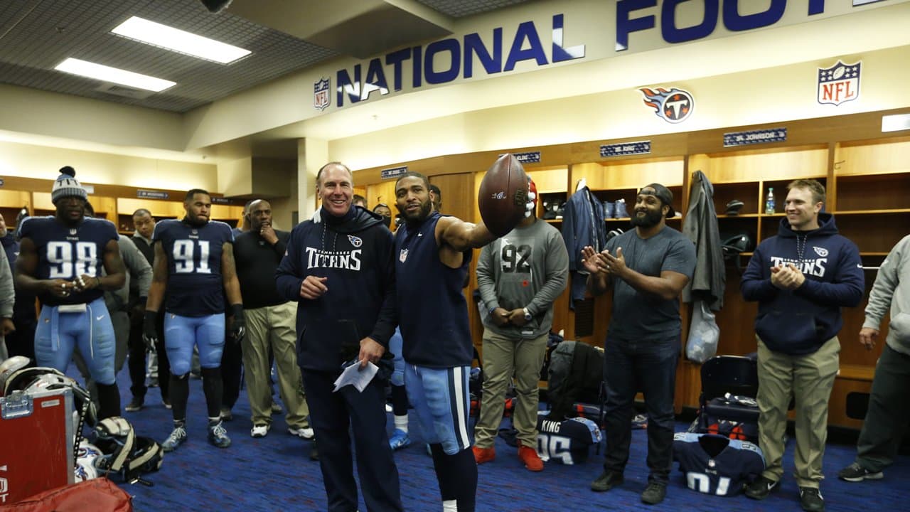 Watch: Mike Vrabel's locker room speech after Titans' Week 2 win