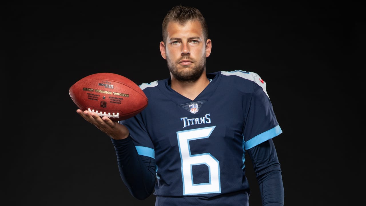 Former Titan Brett Kern has controversial punt in NFC Title Game