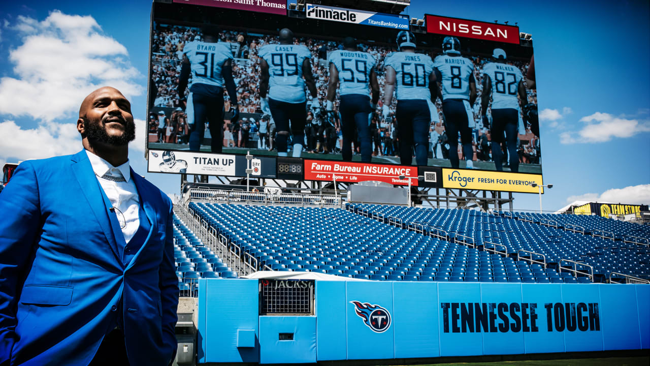 Tennessee Titans - Enter the Titans Hall of Fans Photo Contest presented by  Coke Zero to WIN season tickets and have YOUR own personal Titans Hall of  Fans banner displayed at LP