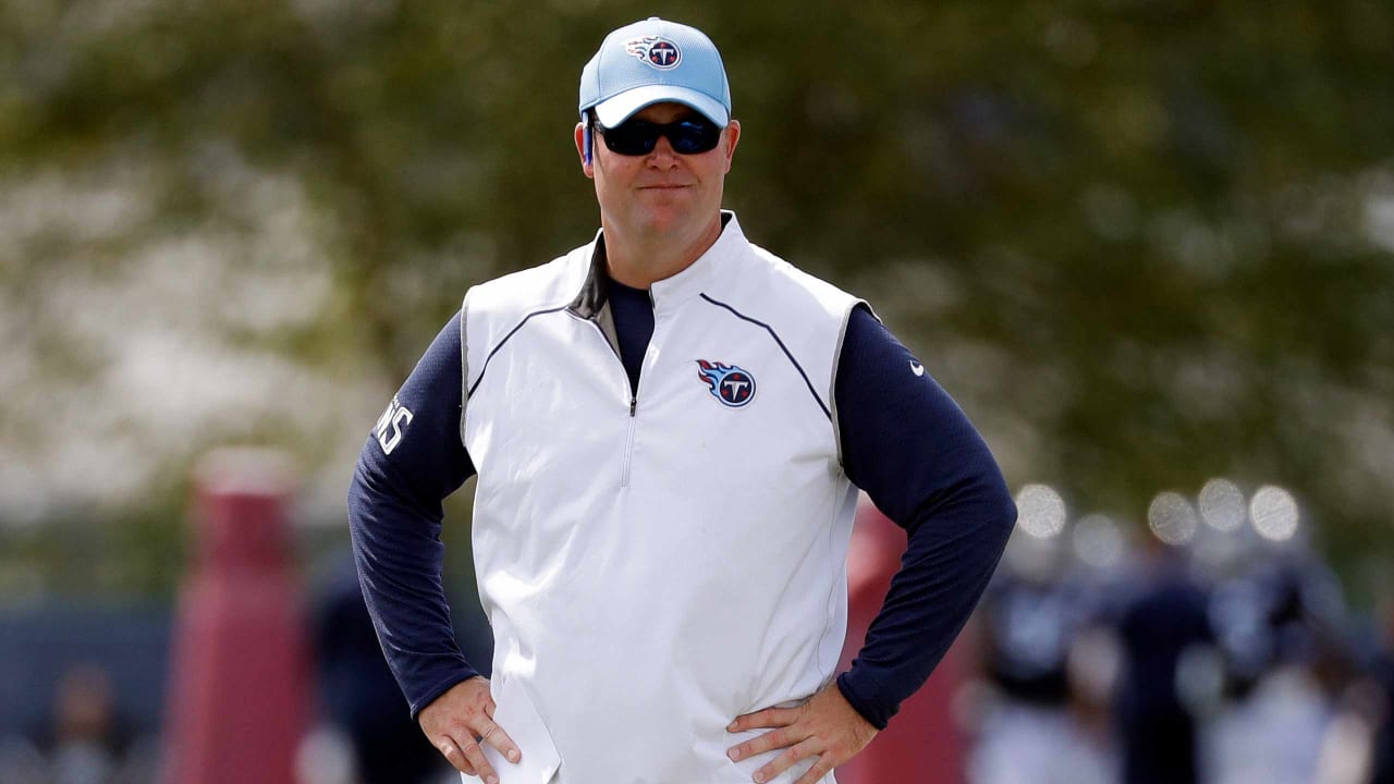 Tennessee Titans Practice Recap: Tannehill Teaches, Burks Limited & Who  Wasn't There 