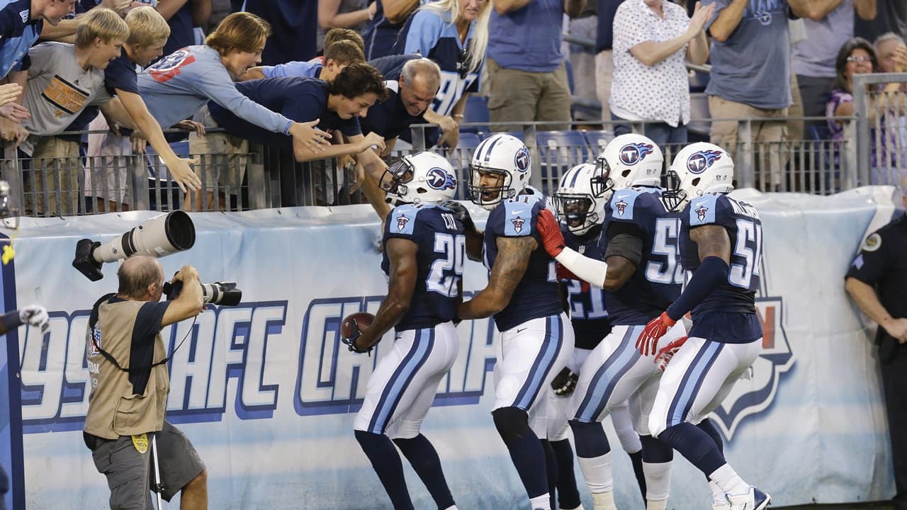 Rashad Weaver Swarms Bailey Zappe Third-Down Sack