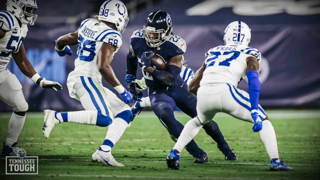 Tennessee Titans tackle Kyle Peko ambushes New England Patriots QB Bailey  Zappe for 6-yard sack