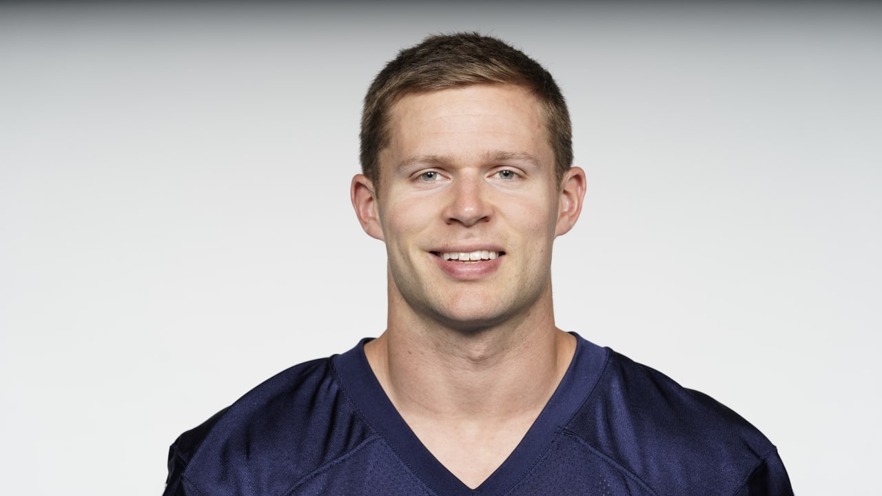 Adam Humphries