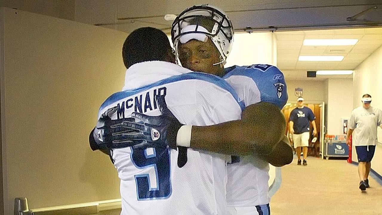 Eddie + McNair = BEST Titans ever.  Eddie george, Nfl titans, Nfl players