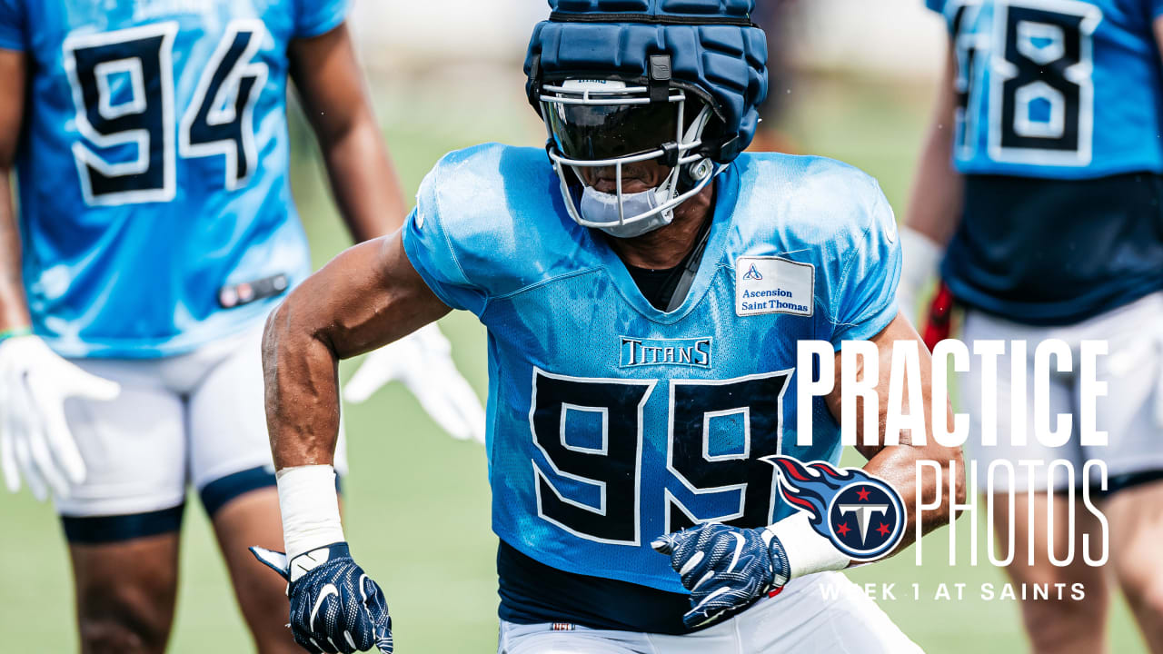 NASHVILLE, TN - SEPTEMBER 25: Tennessee Titans wide receiver Treylon Burks  (16) runs the ball in the game between the Tennessee Titans and the Las  Vegas Raiders on September 25, 2022, at