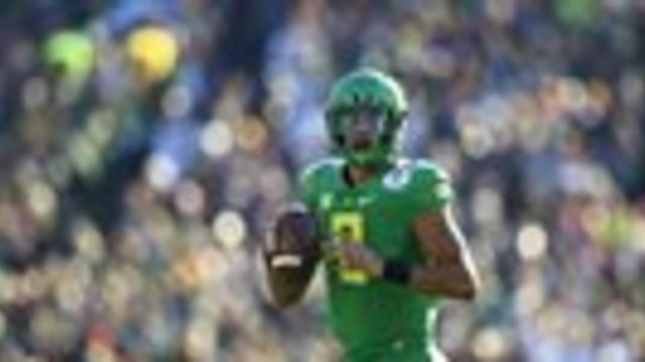 Oregon Football: Marcus Mariota ranked among top QBs this century