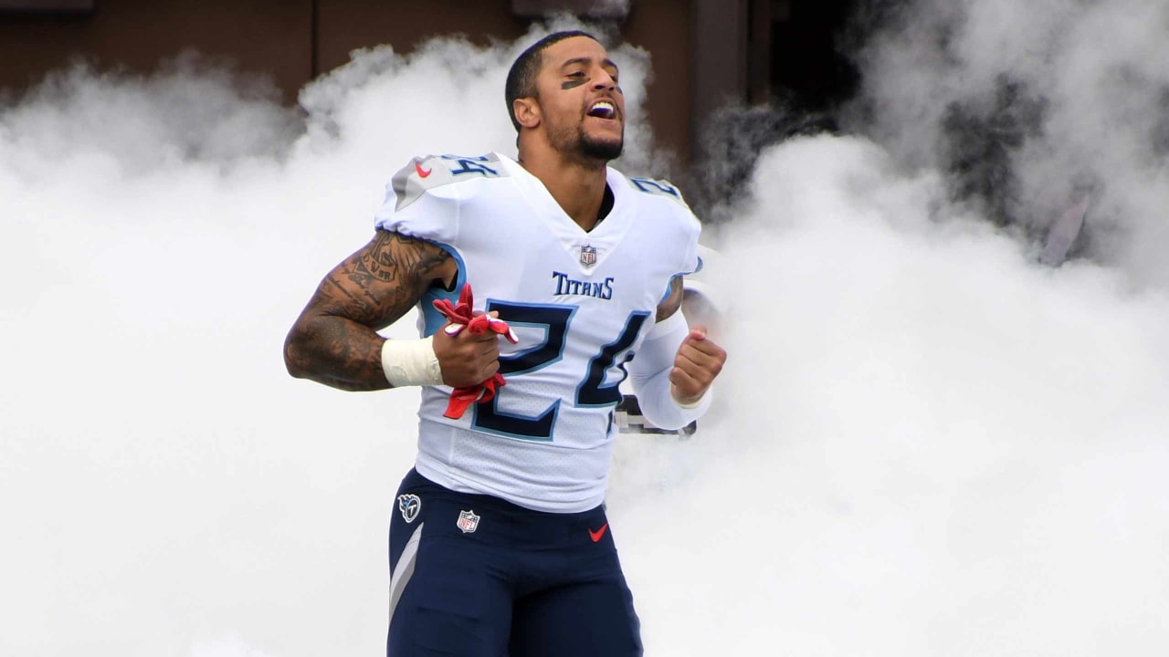 Houston Texans wide receiver DeAndre Hopkins (10) plays against the  Tennessee Titans in the second half of an NFL football game Sunday, Dec.  15, 2019, in Nashville, Tenn. (AP Photo/James Kenney Stock