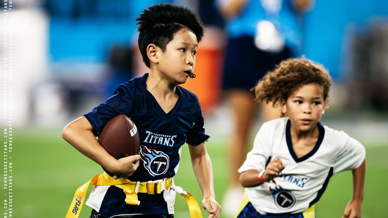 Minnesota Vikings bring flag football to elementary and middle