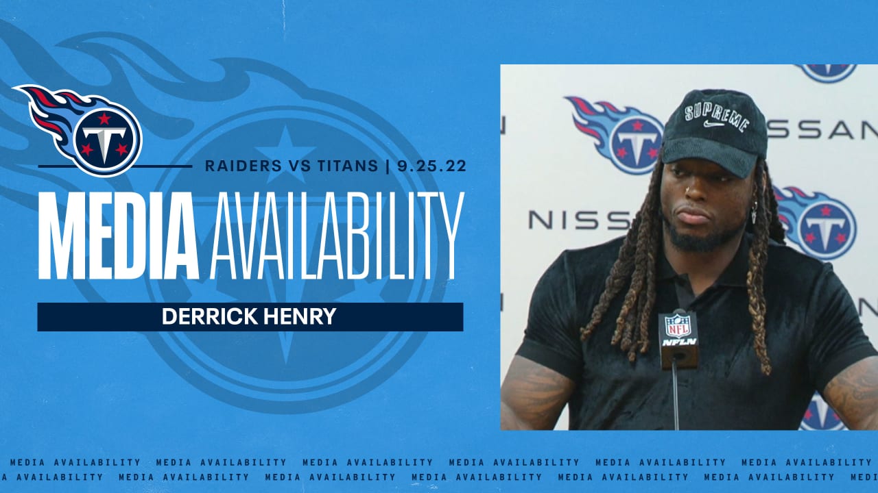 Tennessee Titans: Derrick Henry 2021 Stiffarm Poster - Officially Lice