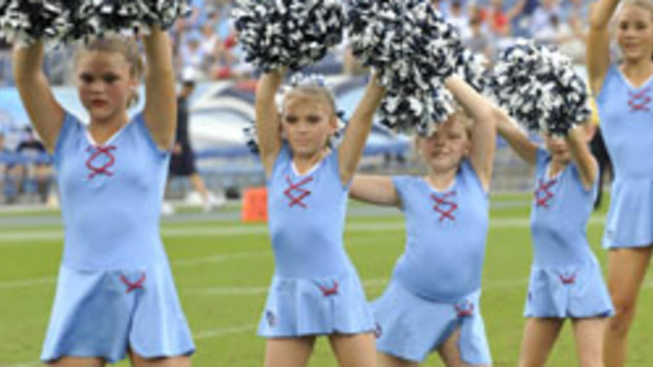 Applications Now Being Accepted for 2010 Junior Titans Cheerleaders and