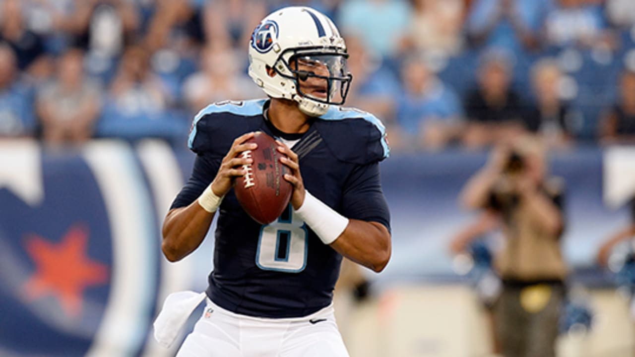 Marcus Mariota shows poise after early mistakes in Titans debut