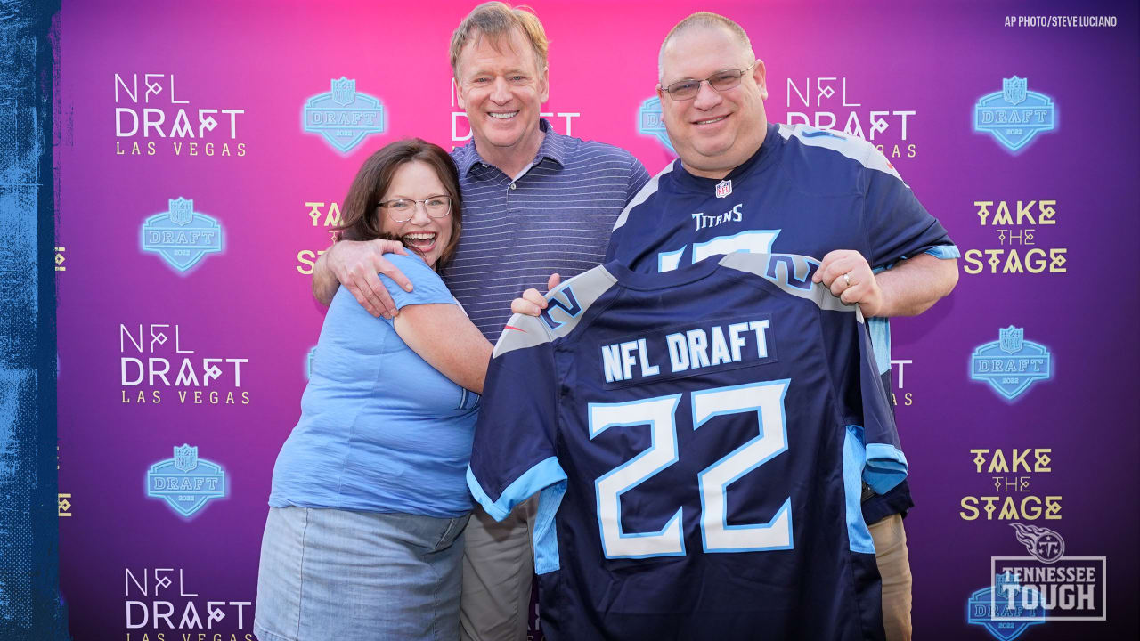 From Las Vegas: Titans Season Ticket Members Living It Up at NFL Draft