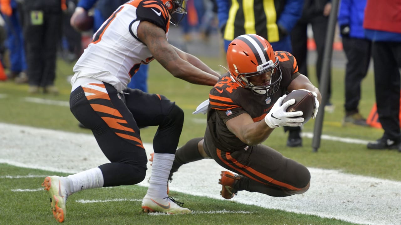 By the Numbers Nick Chubb breaks Browns rookie rushing record with another 100yard game