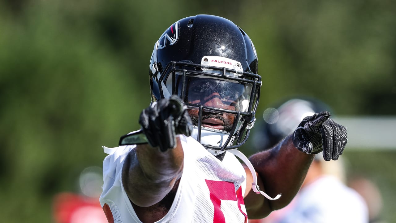 Falcons give Bruce Carter contract extension