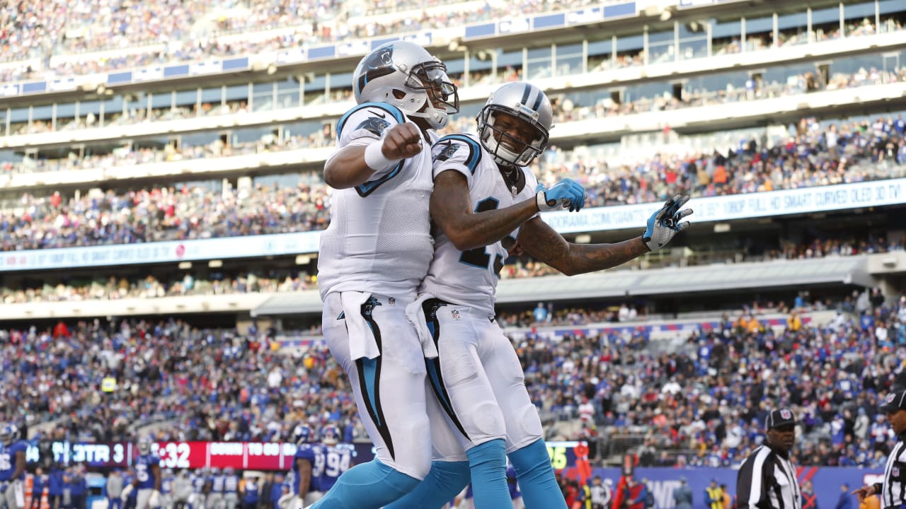 Thanksgiving Throwback: Panthers roll Cowboys in 2015