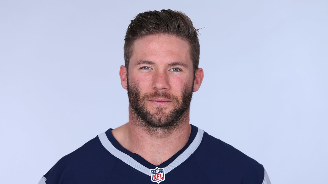 julian edelman no shirt