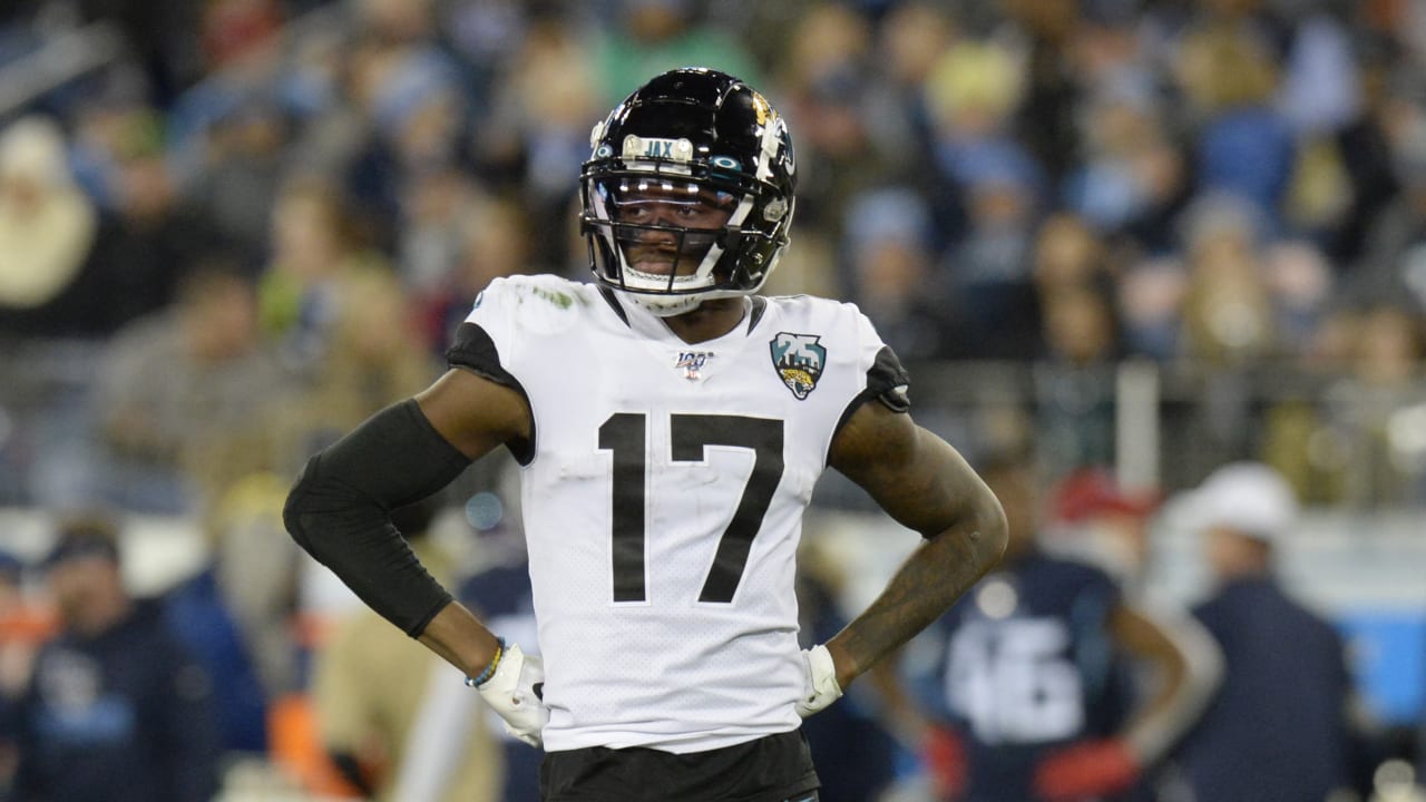 Jacksonville Jaguars place wide receiver DJ Chark on injured