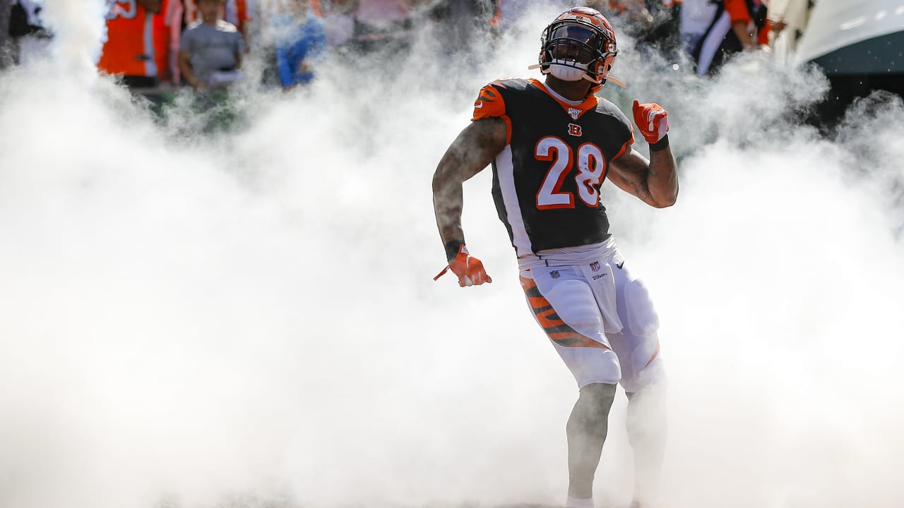 Watch: Bengals running back Mixon mic'd up for Monday Night Football win  over Rams