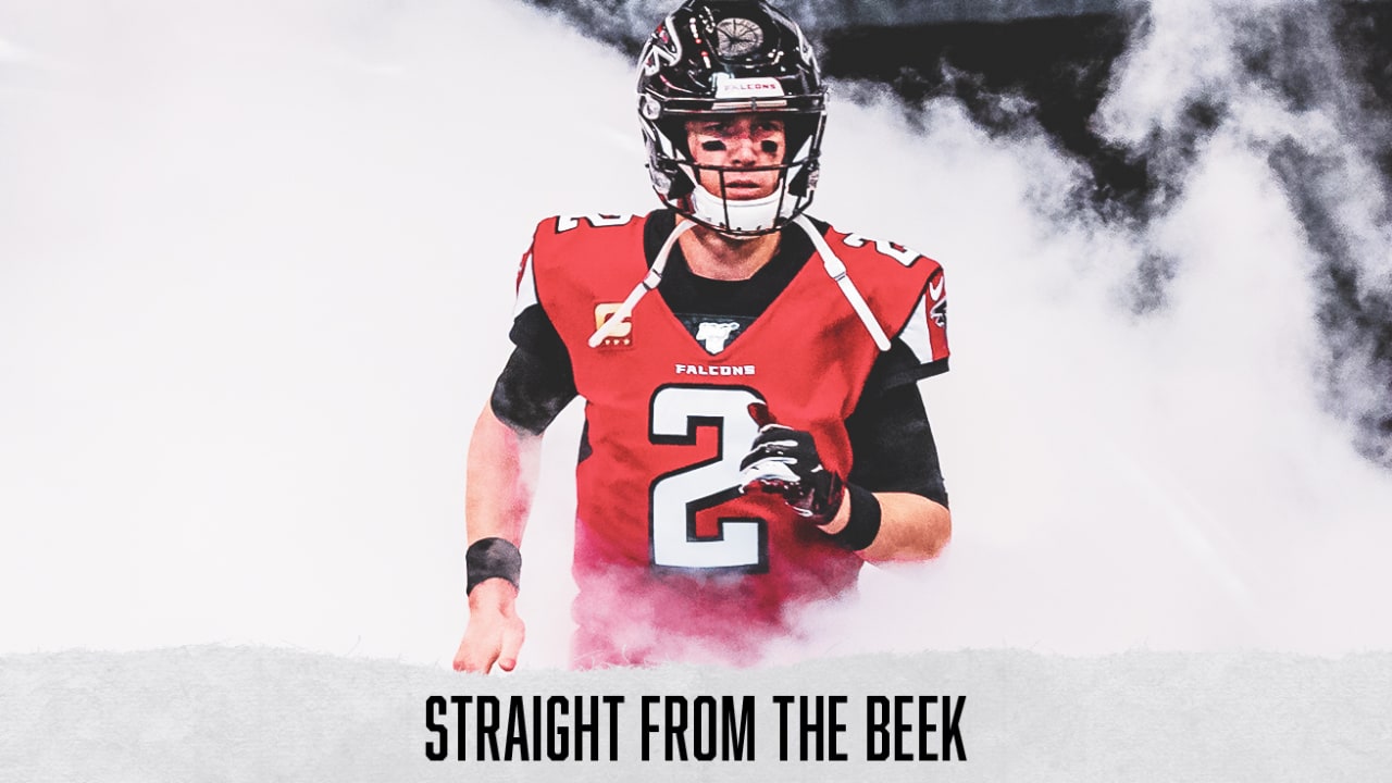 Download Matt Ryan With Atlanta Falcons Team Wallpaper