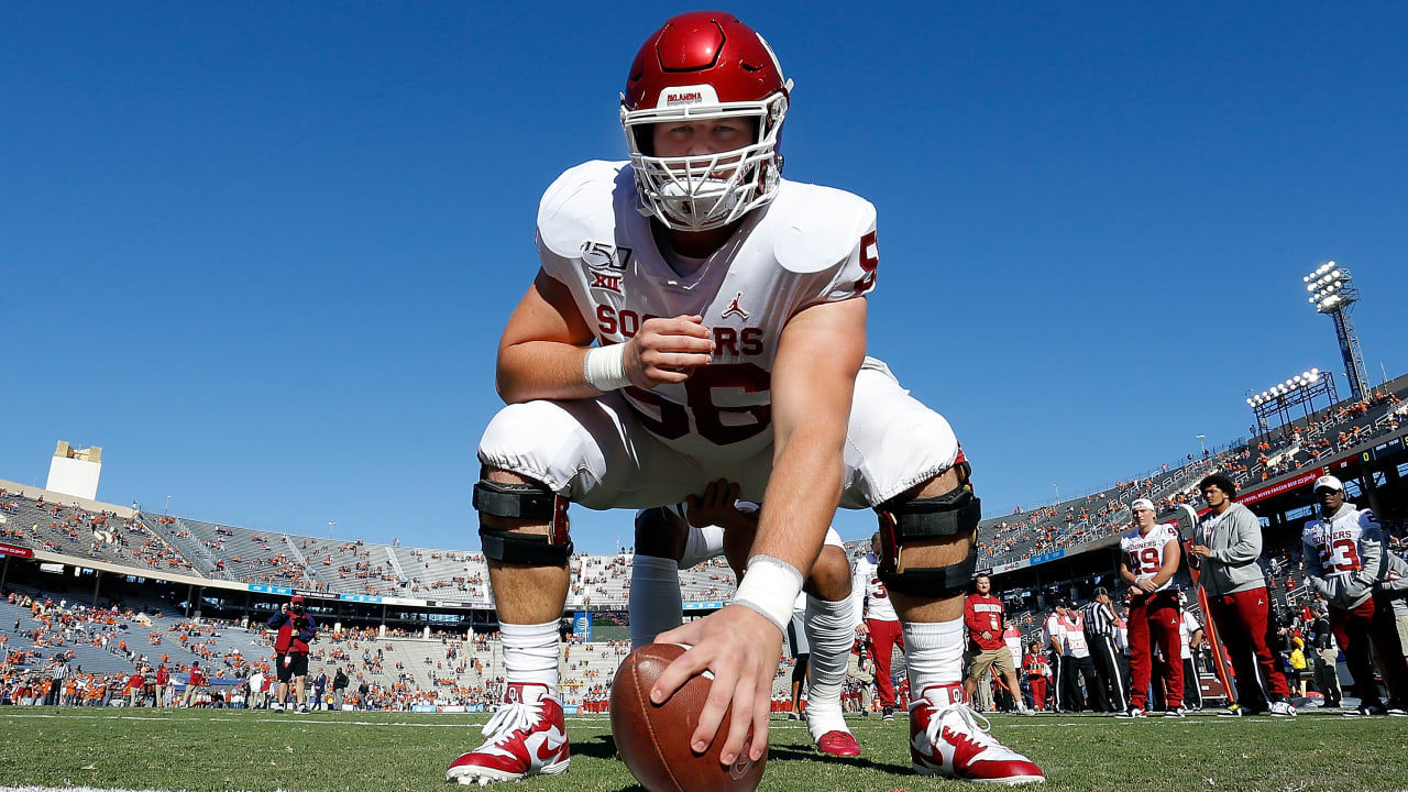 Kansas City Chiefs select Oklahoma C Creed Humphrey in second