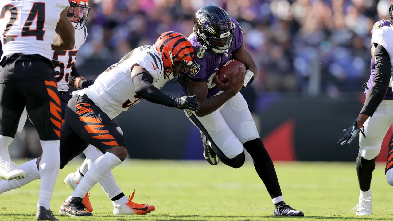 Larmar Jackson, Ravens hold off Bengals