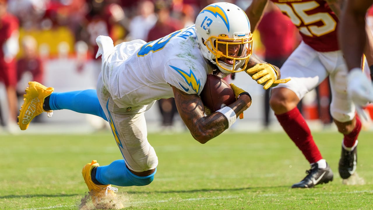 Keenan Allen makes a diving catch against the Washington Football Team