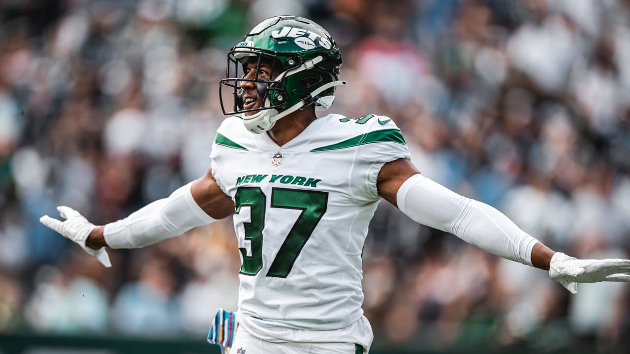 Gallery | The Best Photos of CB Bryce Hall During the 2021 Season