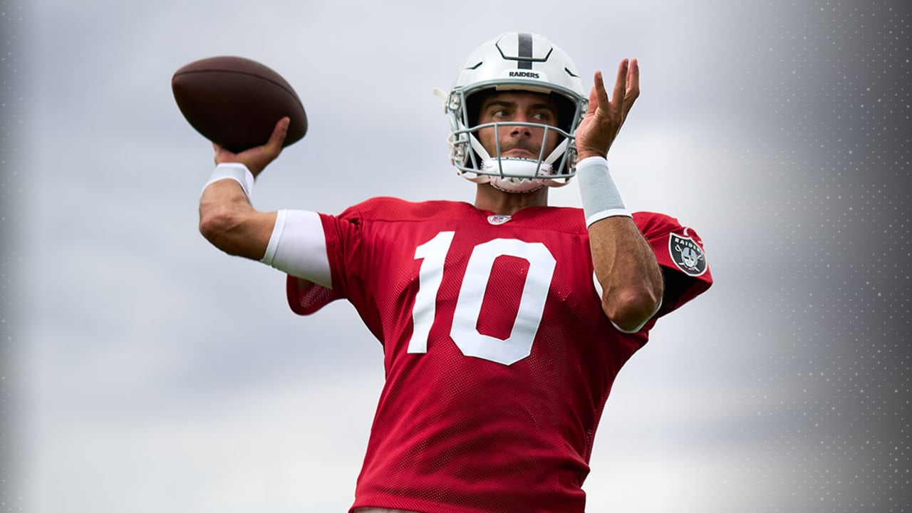 Jimmy Garoppolo working on chemistry with Raiders' receivers with