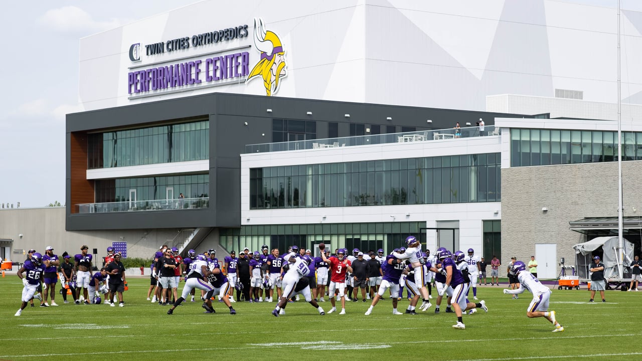 Live Now: QB Kirk Cousins, LB Anthony Barr and DE D.J. Wonnum  Watch live  from the TCO Performance Center as QB Kirk Cousins, LB Anthony Barr and DE  D.J. Wonnum address