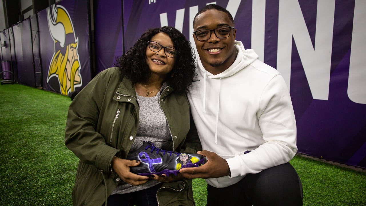 Vikings' C.J. Ham remains a rock amid mother's battle with cancer