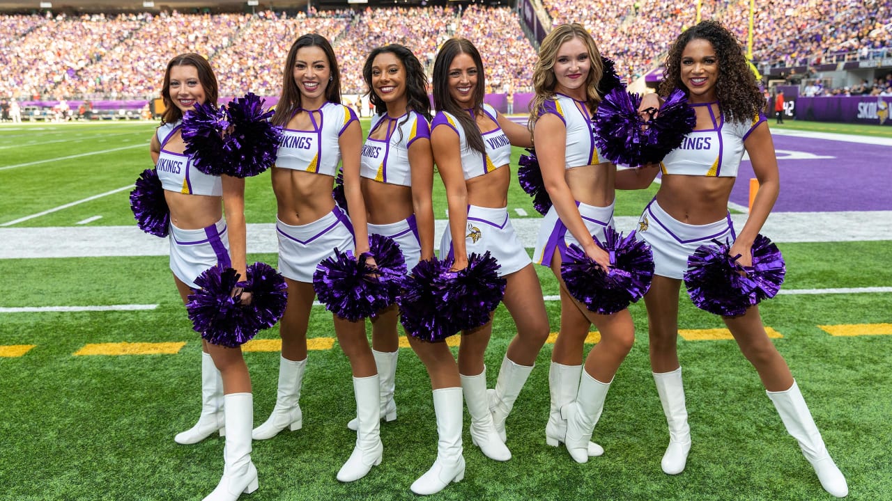 Minnesota Vikings Cheerleaders Gameday Photos | Regular Season Week 8 ...