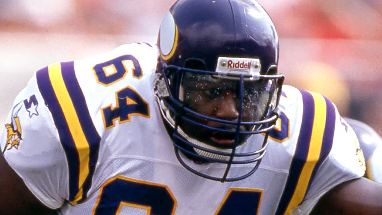 Guard Randall McDaniel #64 of the Minnesota Vikings during pre