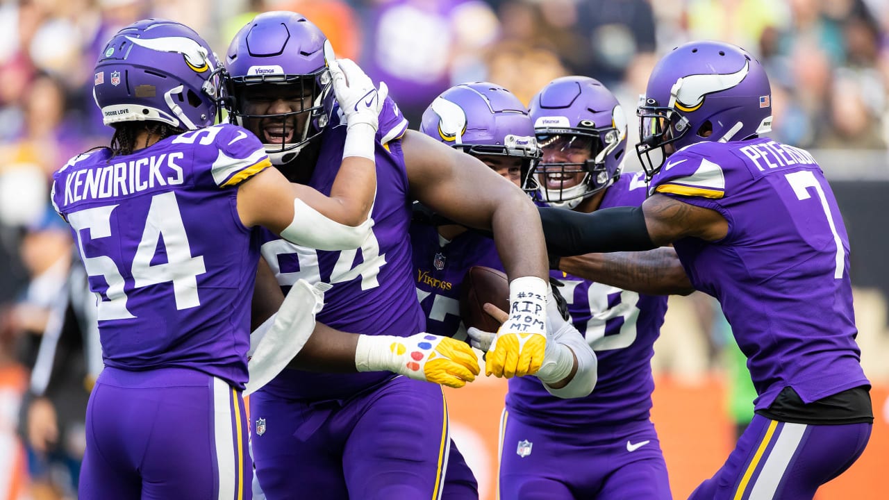 Examining Thielen, Kendricks and Cook for Vikings Ring of Honor