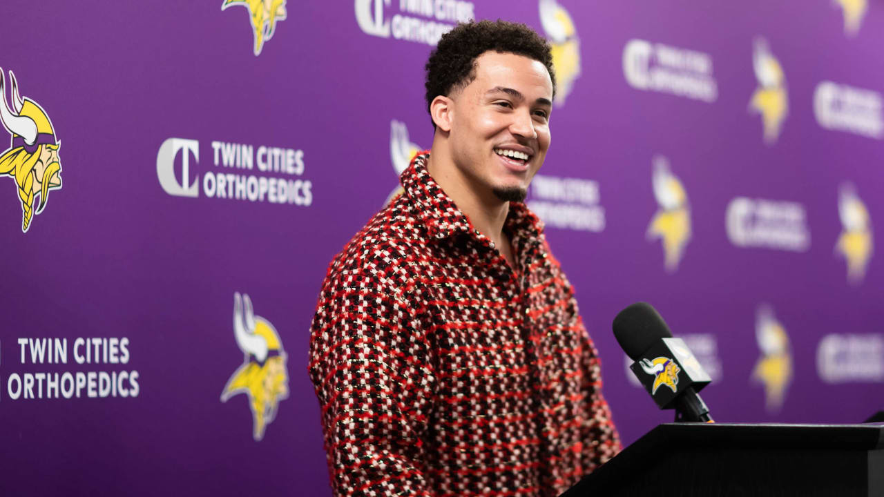 Byron Murphy & Josh Oliver Excited for Vikings Culture