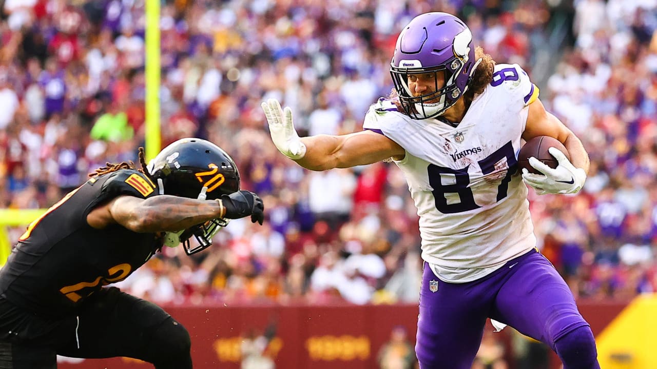 Vikings vs. Commanders: Best photos from Sunday's game