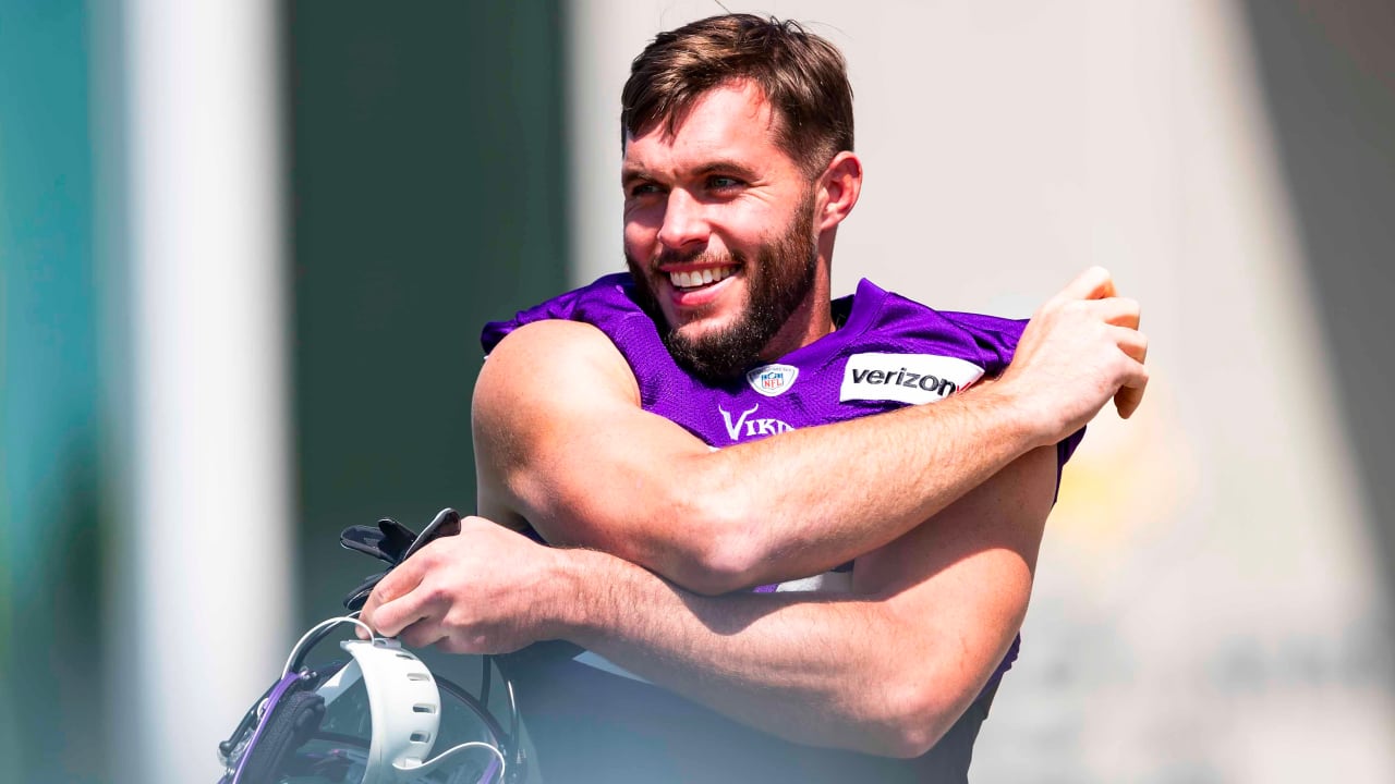 Minnesota Vikings safety Harrison Smith (22) in action during the first  half of an NFL football game against the Chicago Bears, Sunday, Oct. 9,  2022 in Minneapolis. (AP Photo/Stacy Bengs Stock Photo - Alamy