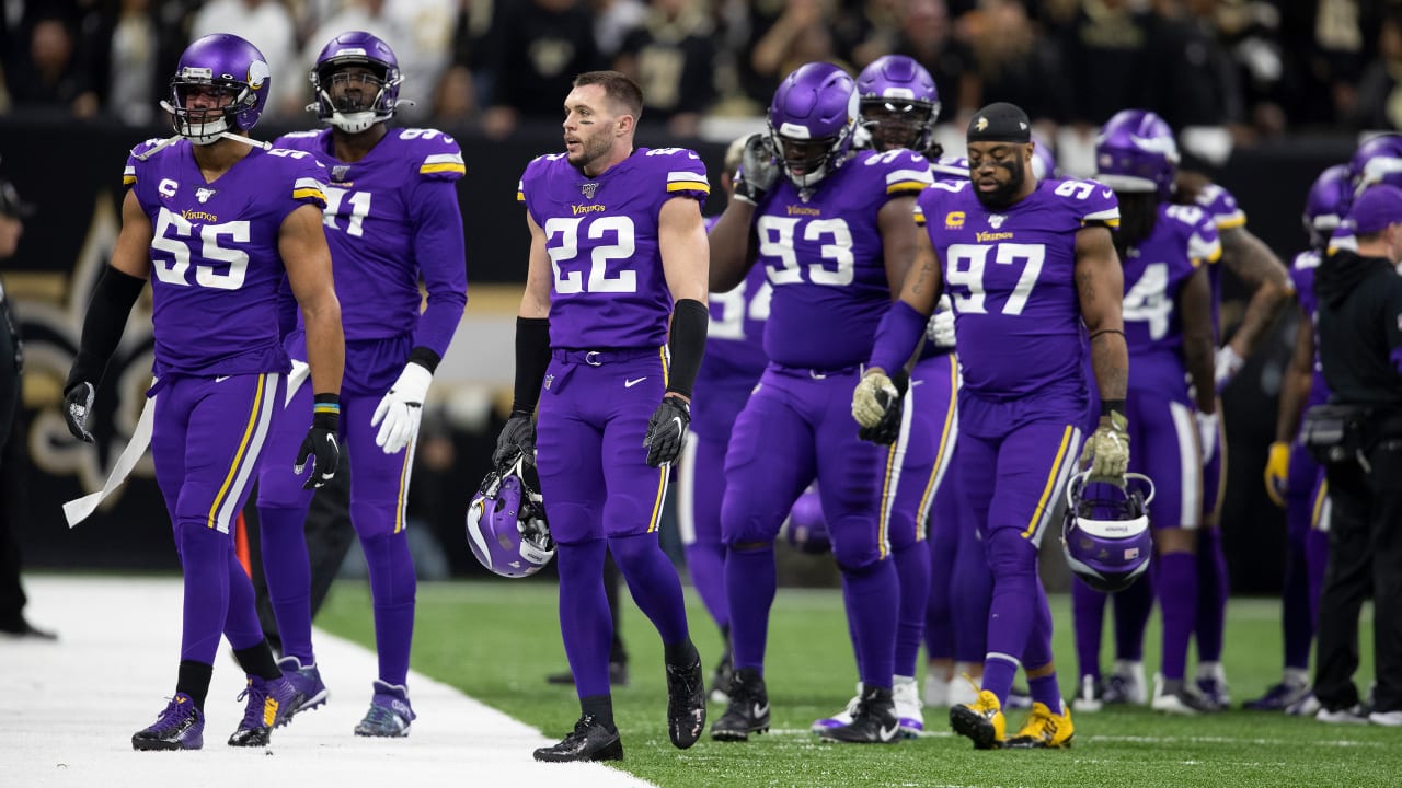 Minnesota Vikings on X: A look inside the #Vikings locker room before the  team took the field on Saturday night.  / X