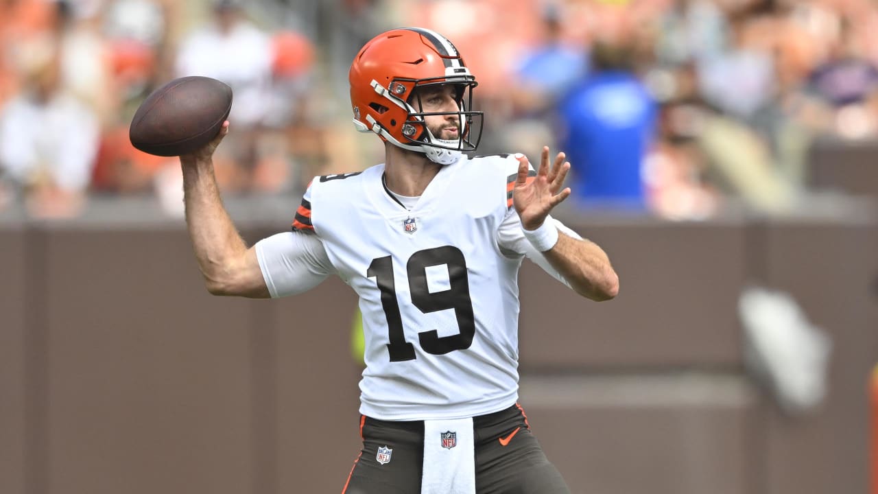 Browns add QB Josh Rosen before training camp opens