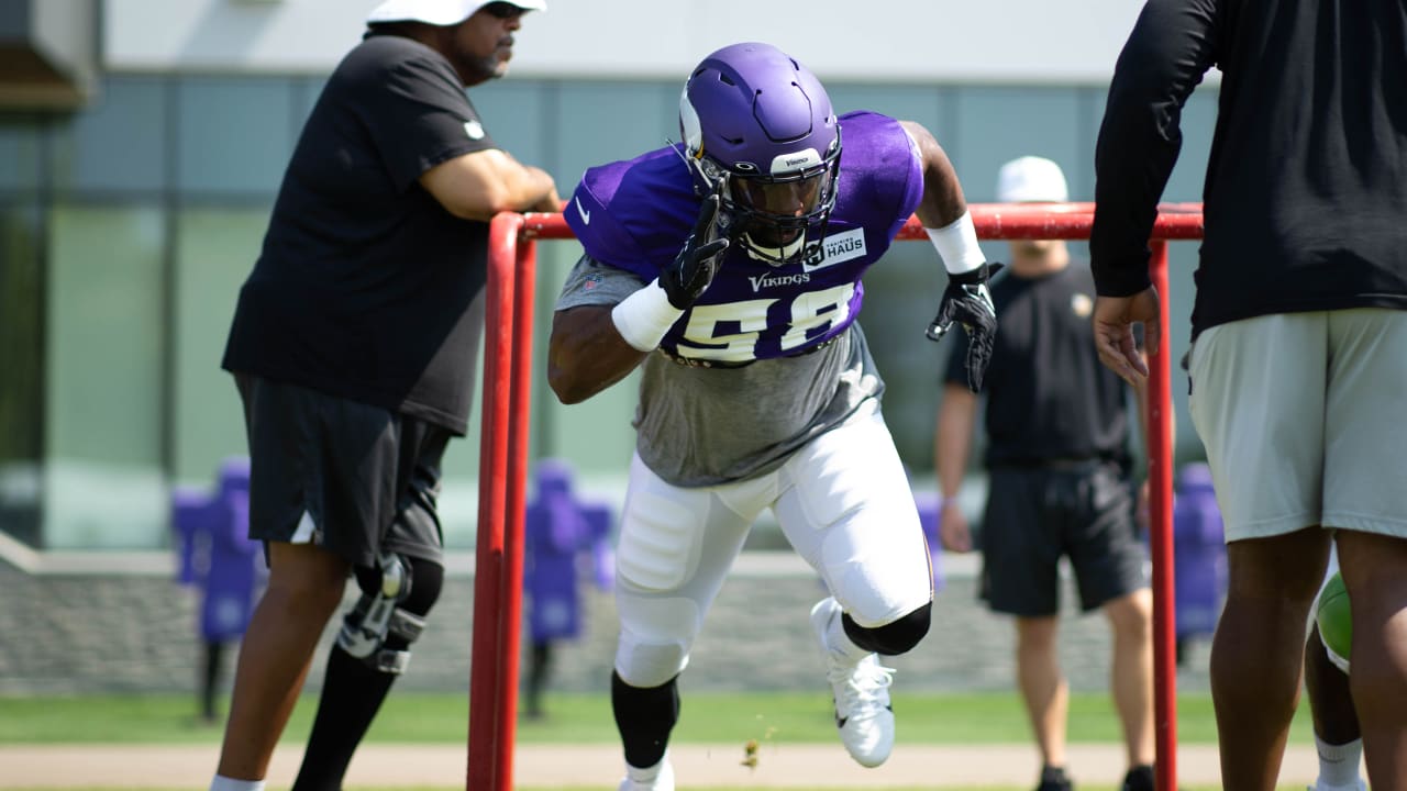 KANSAS CITY, MO - AUGUST 27: Minnesota Vikings offensive tackle Blake  Brandel (64) during an NFL, Am