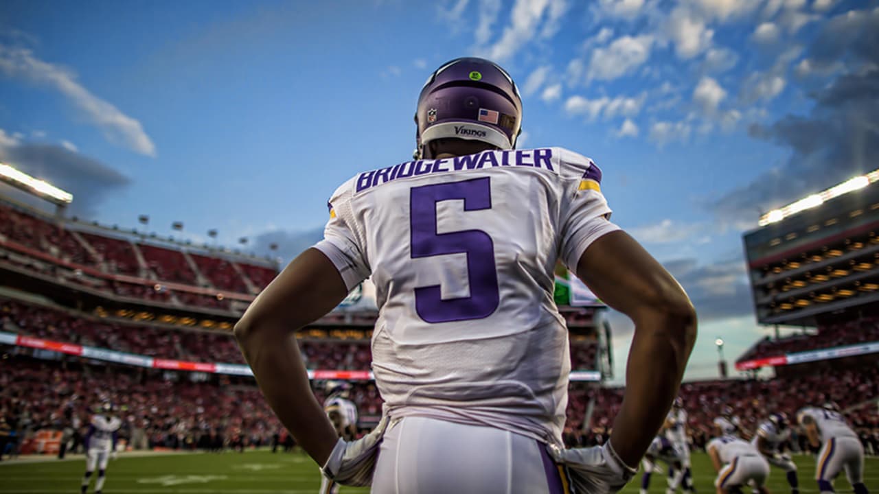 For QB & Vikings, Opener is Water under Bridge