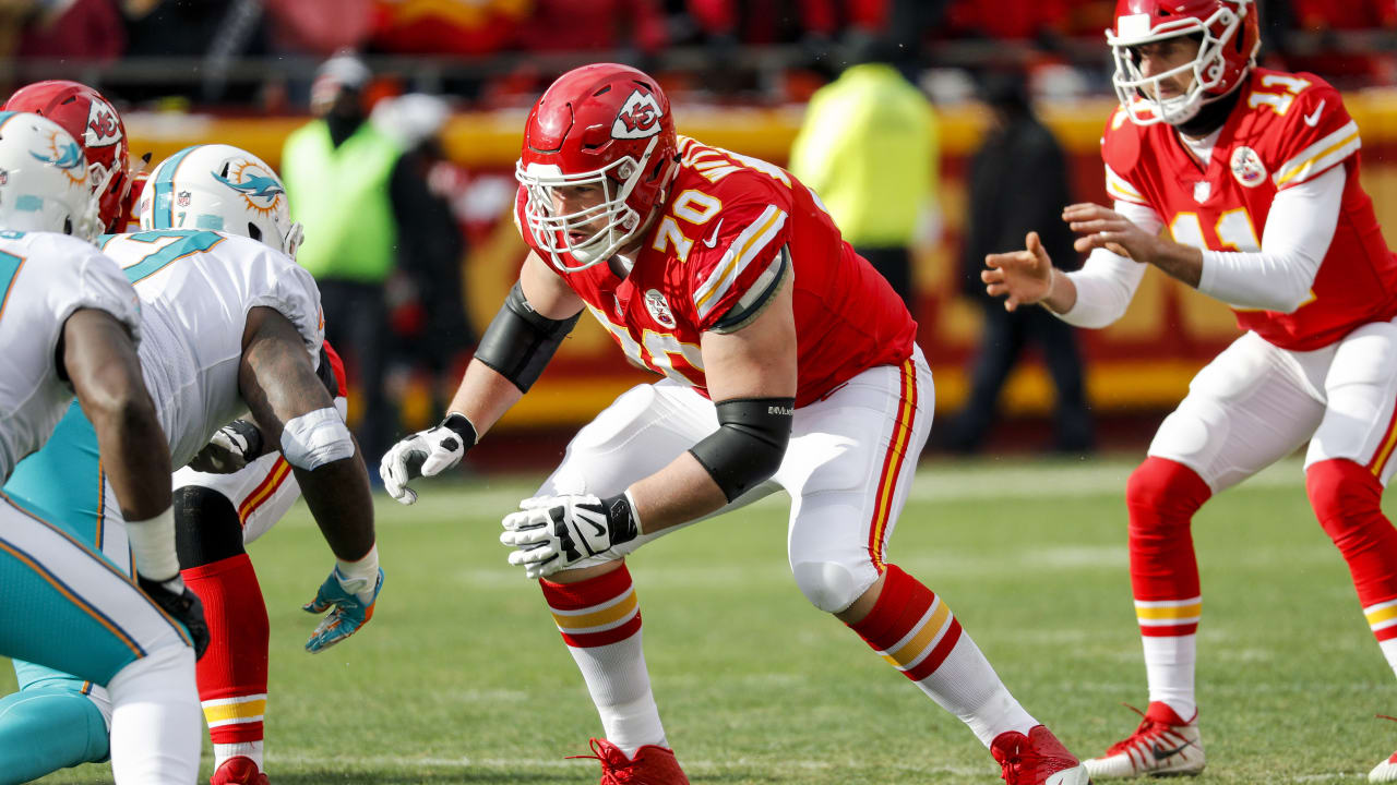 Kansas City Chiefs tackle Laurent Duvernay-Tardif (76) walks off the field  during the second half of an NFL football game against the Oakland Raiders  in Oakland, Calif., Sunday, Oct. 16, 2016. (AP